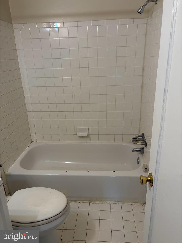 38 Galveston Pl Sw #a Property Photo 9