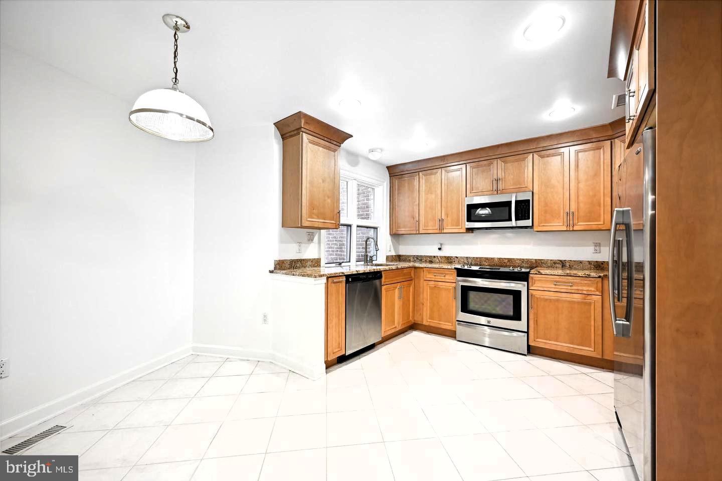 5330 Connecticut Ave Nw Property Photo 14