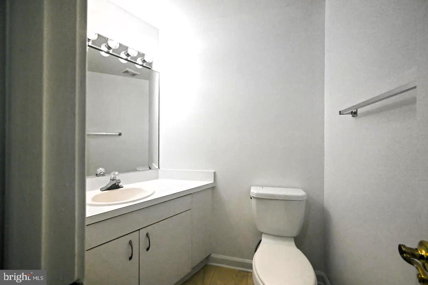 5330 Connecticut Ave Nw Property Photo 17