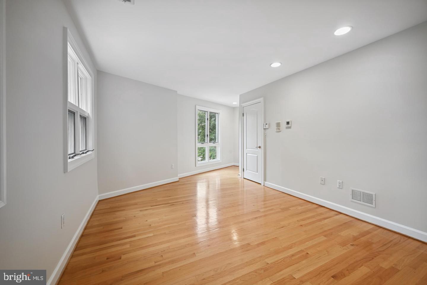 5330 Connecticut Ave Nw Property Photo 19