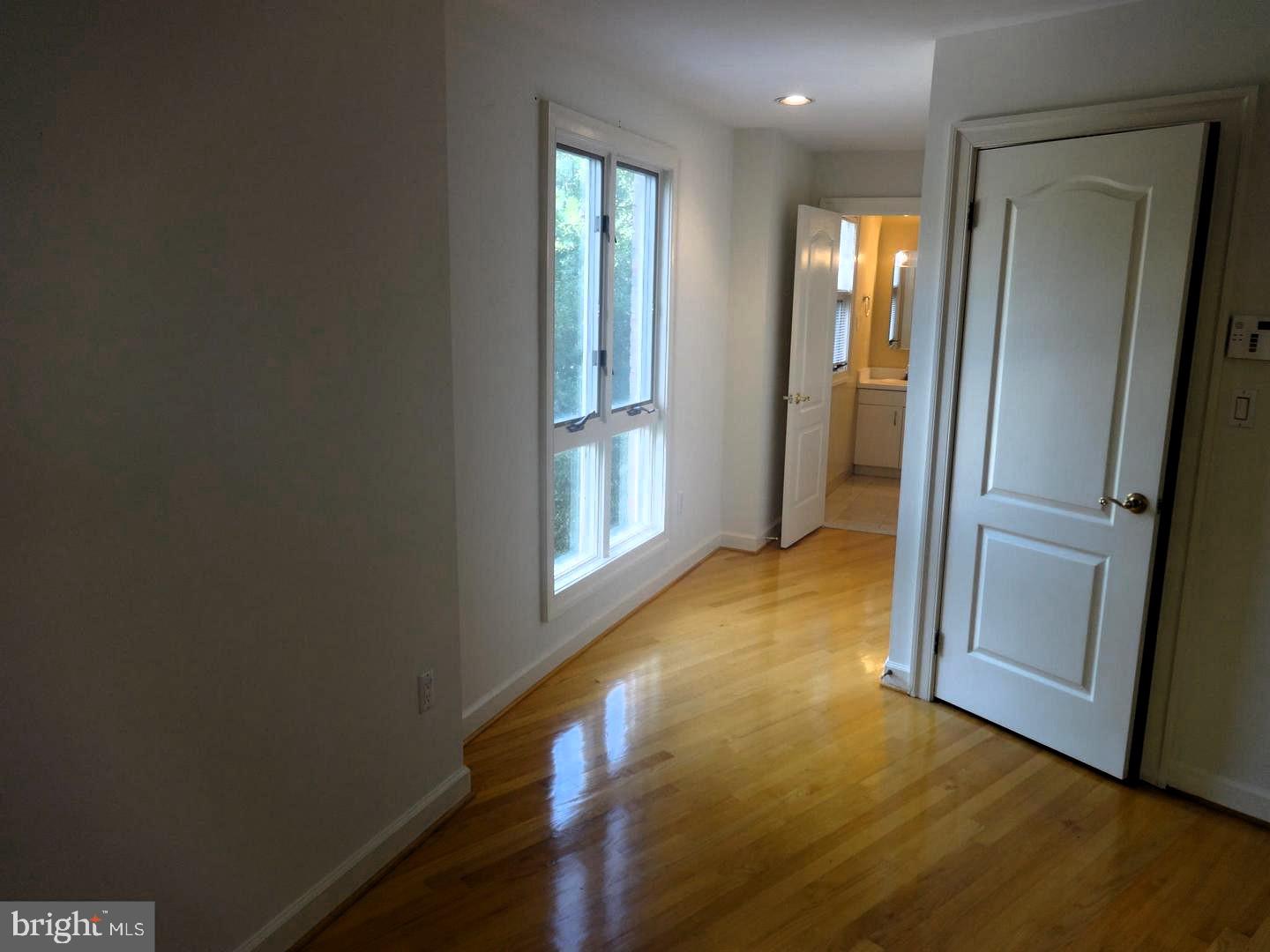 5330 Connecticut Ave Nw Property Photo 21