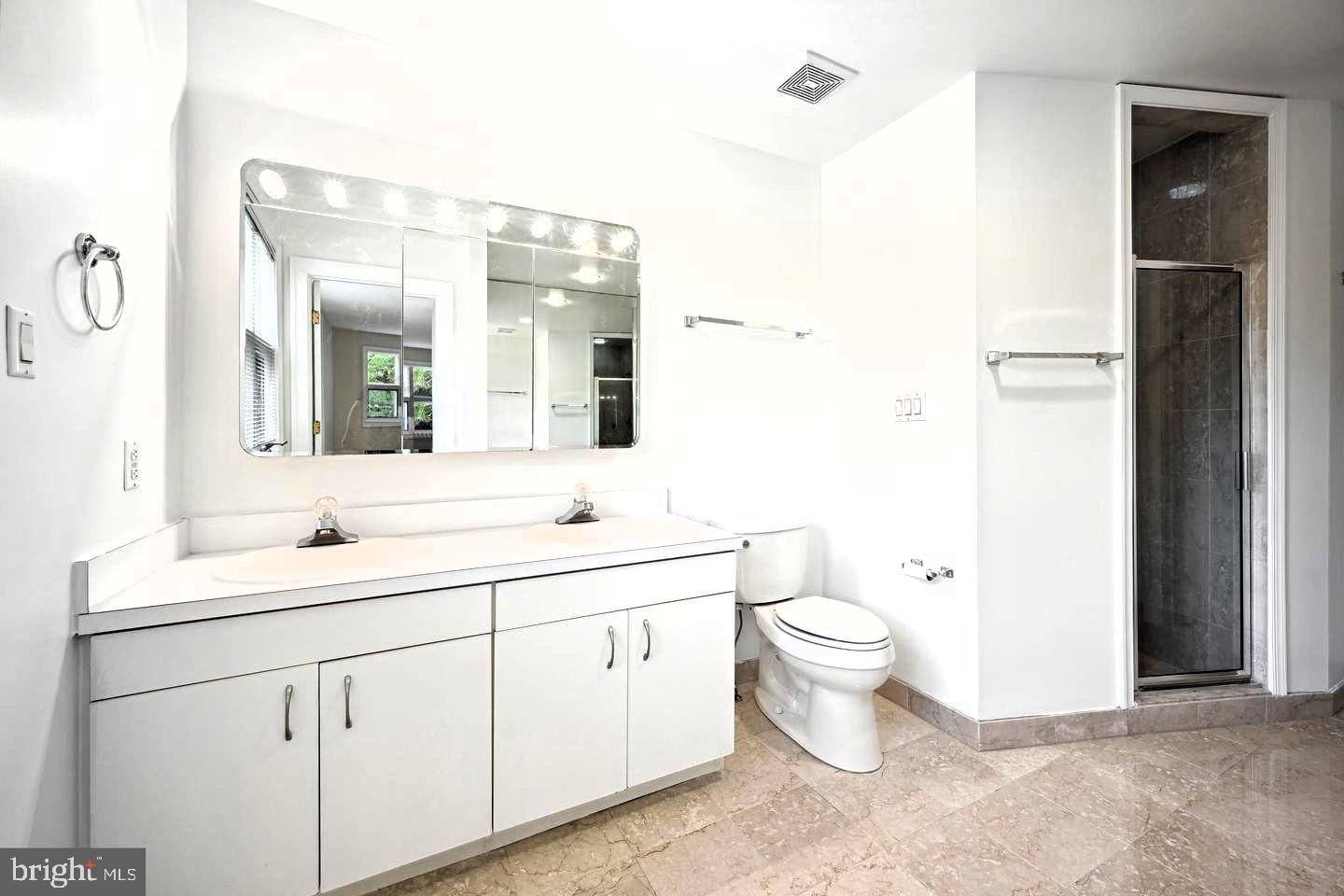 5330 Connecticut Ave Nw Property Photo 22