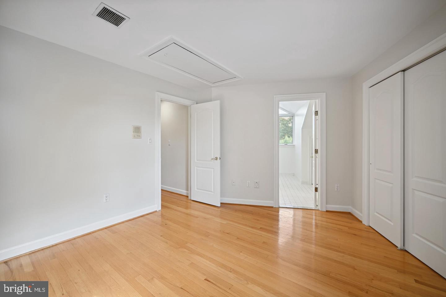 5330 Connecticut Ave Nw Property Photo 32