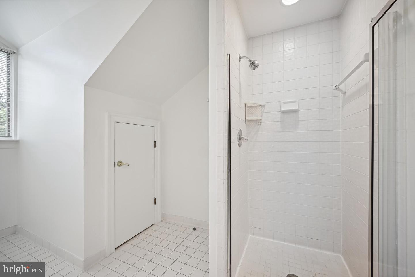 5330 Connecticut Ave Nw Property Photo 35