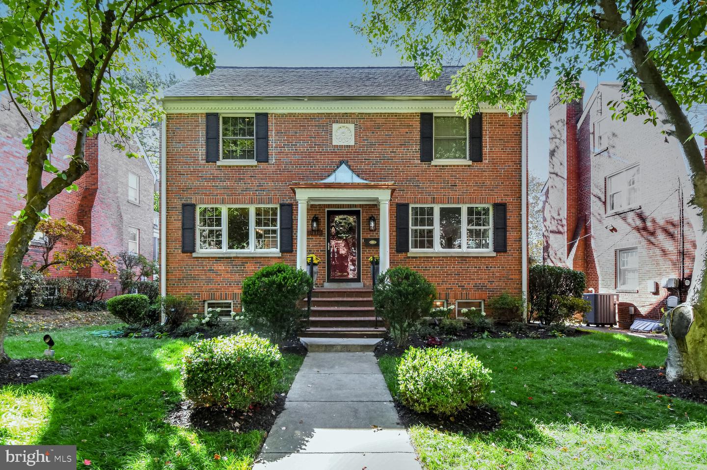 8112 Eastern Ave Nw Property Photo 1