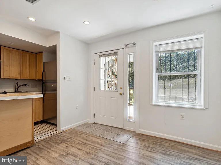 1704 V St Nw #b Property Photo 4