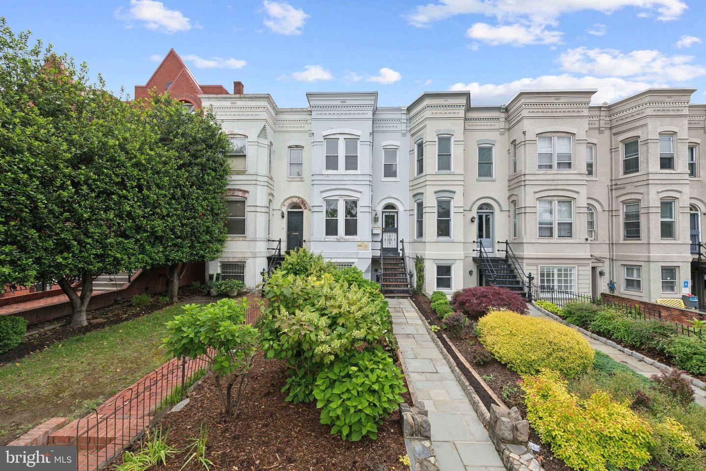 311 Massachusetts Ave Ne Property Photo 3