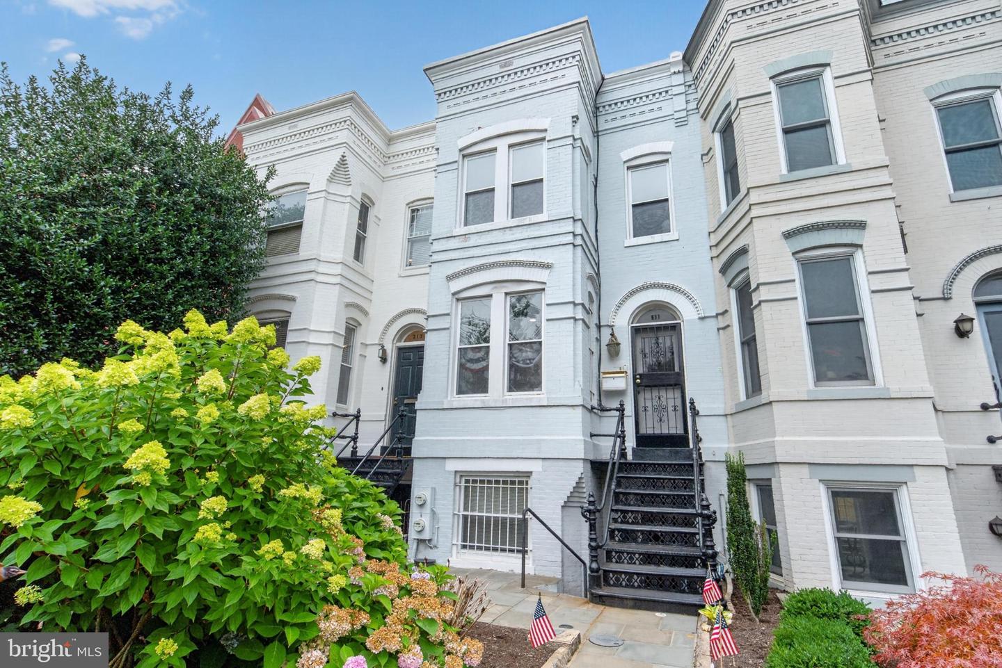 311 Massachusetts Ave Ne Property Photo 4