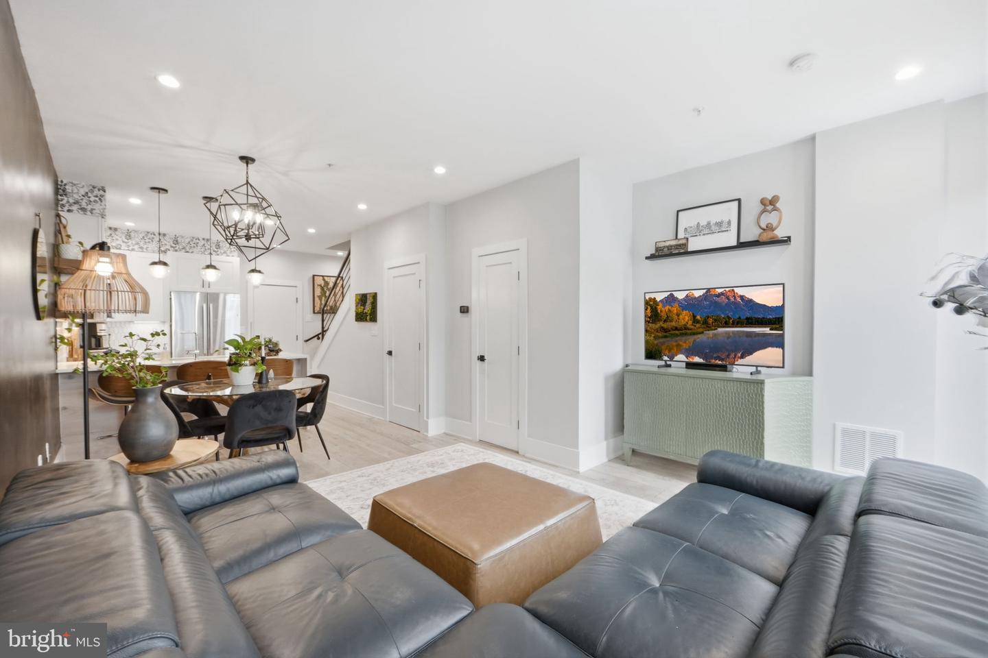 1216 I St Ne #b Property Photo 3