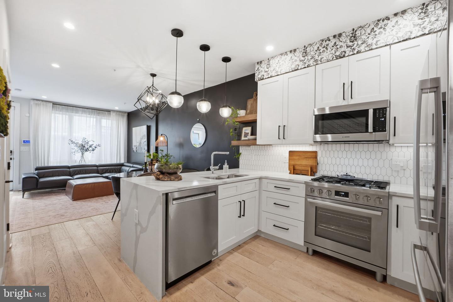 1216 I St Ne #b Property Photo 8