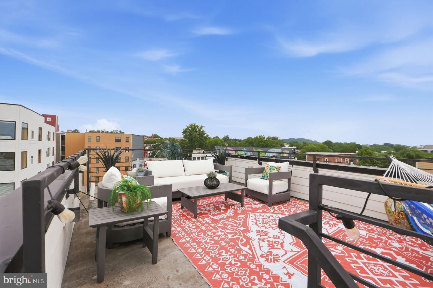 1216 I St Ne #b Property Photo 9