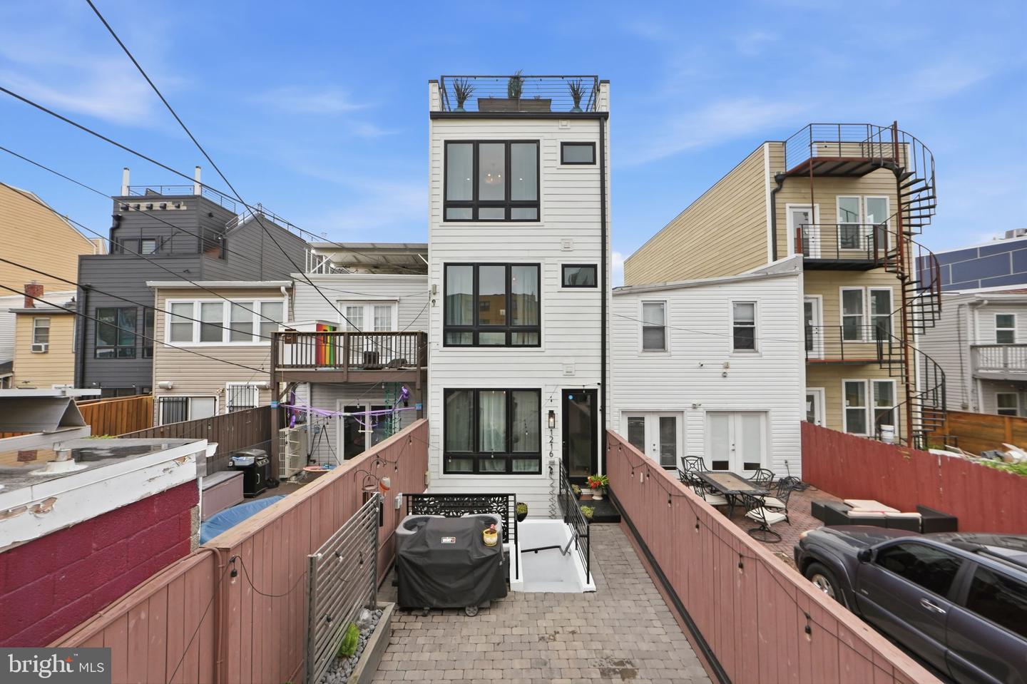 1216 I St Ne #b Property Photo 34