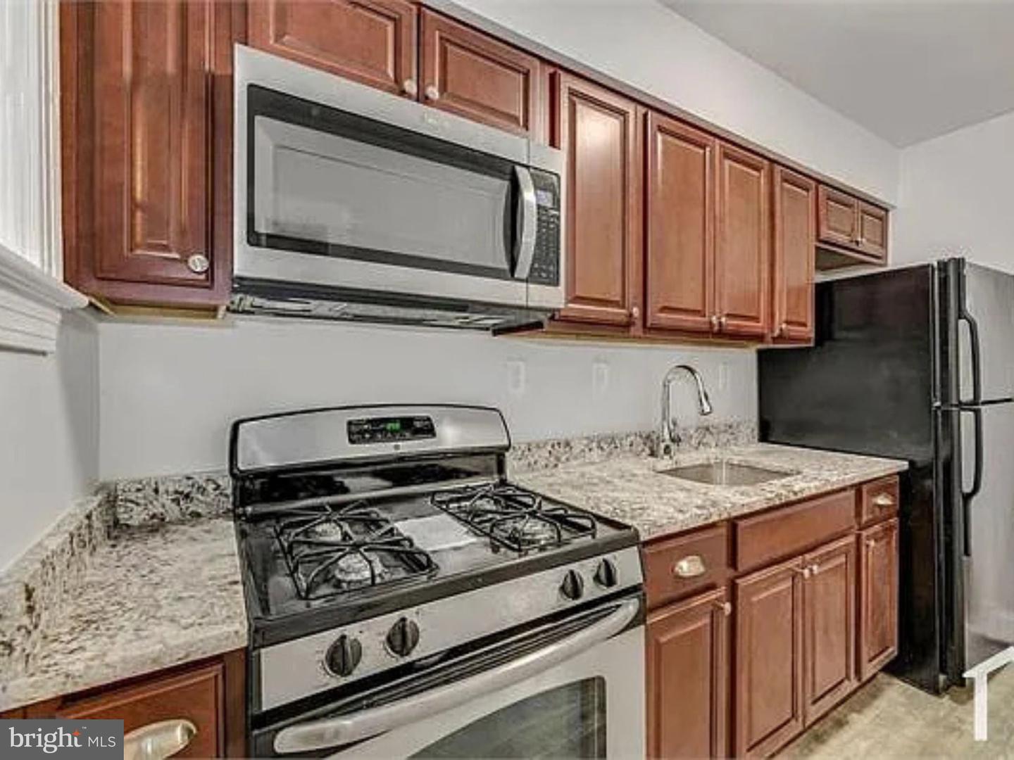 4921 1st St Nw #3 Property Photo 3