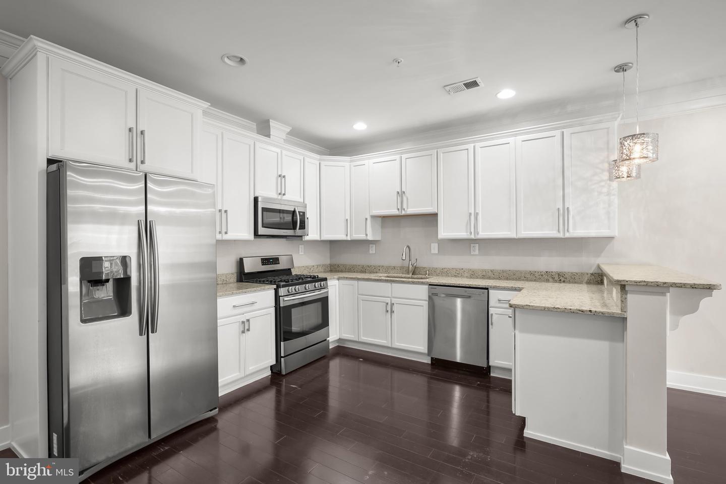 3223 Warder St Nw #2 Property Photo 8