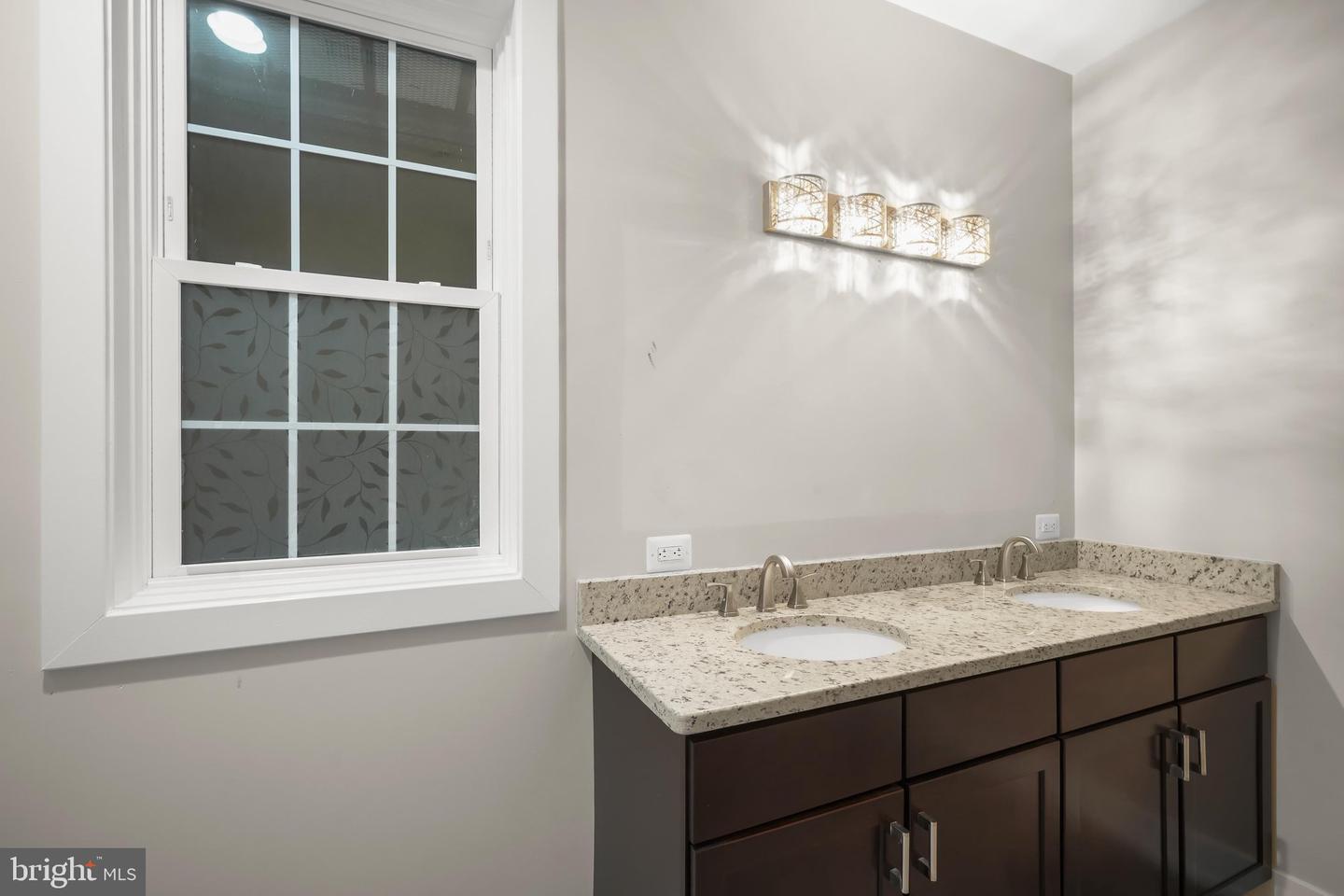 3223 Warder St Nw #2 Property Photo 27