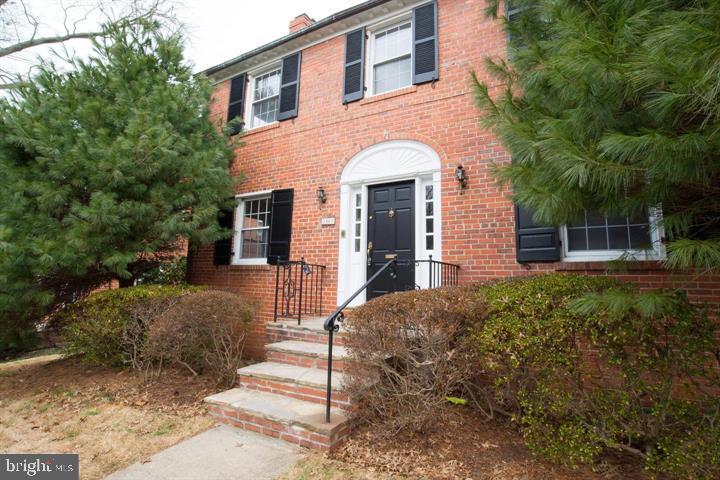 1667 PRIMROSE RD NW Property Photo 1