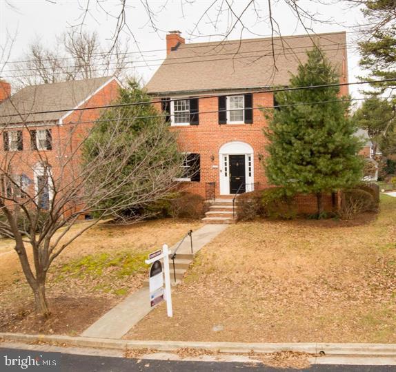 1667 Primrose Rd Nw Property Photo 2
