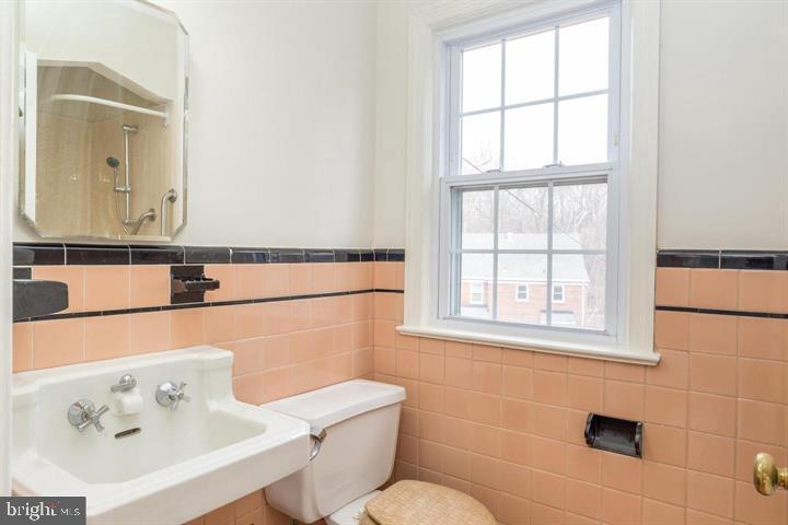 1667 Primrose Rd Nw Property Photo 14