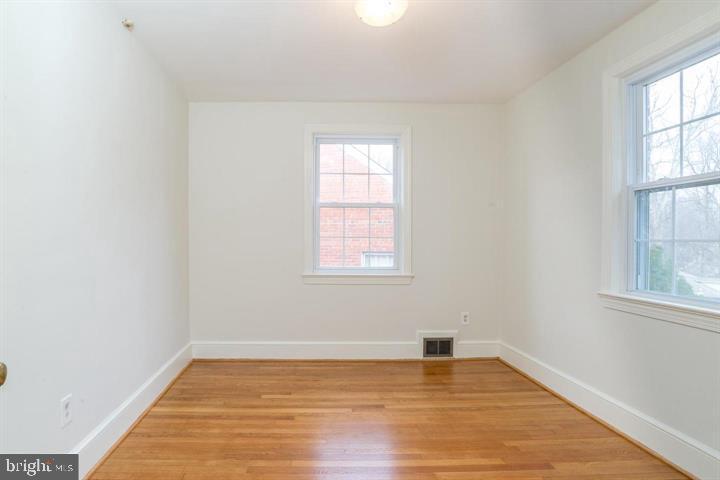 1667 Primrose Rd Nw Property Photo 16