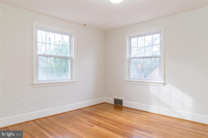 1667 Primrose Rd Nw Property Photo 22