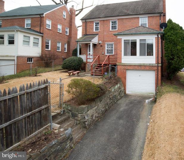 1667 Primrose Rd Nw Property Photo 28