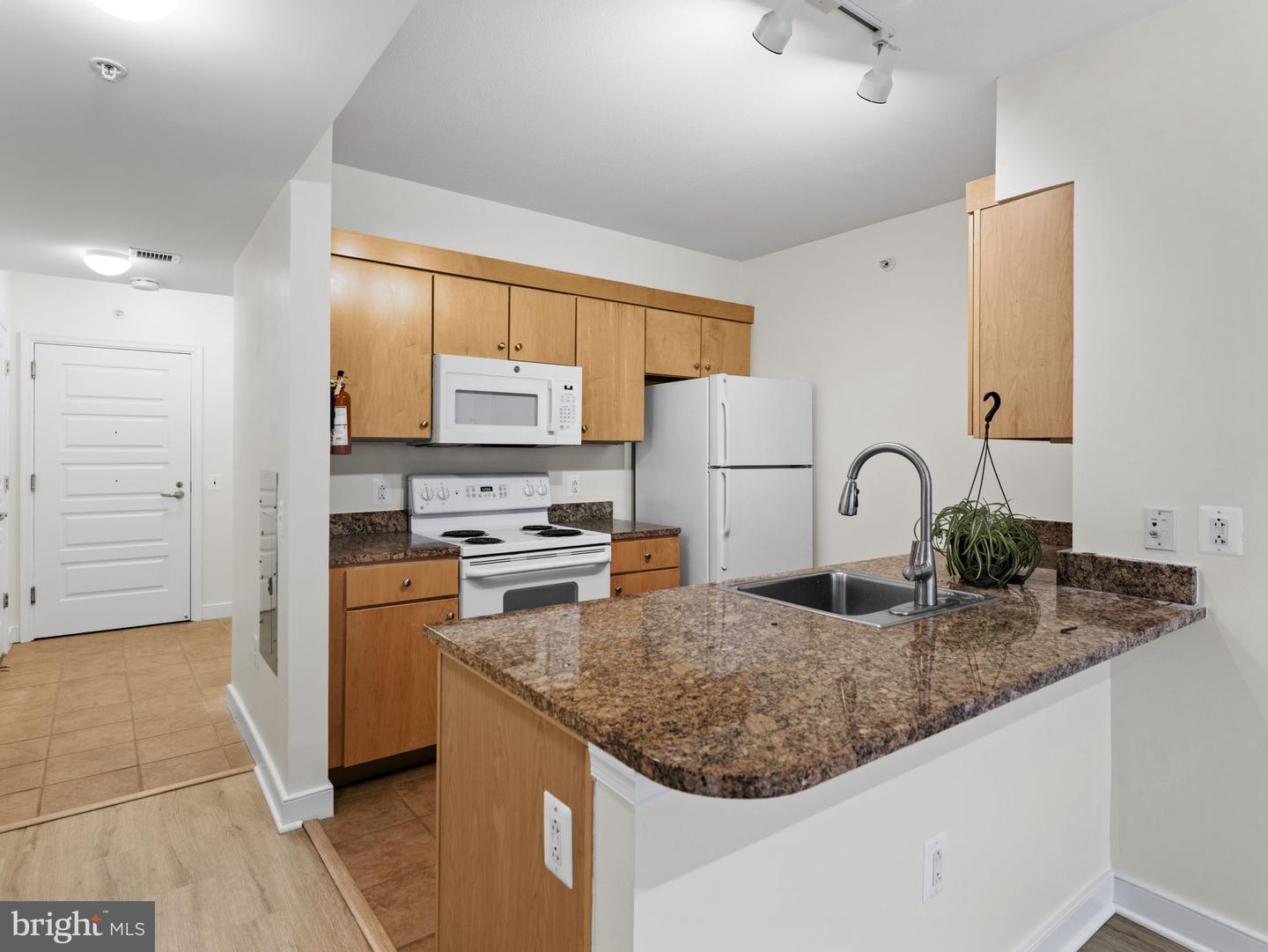 616 E E St Nw #407 Property Photo 6