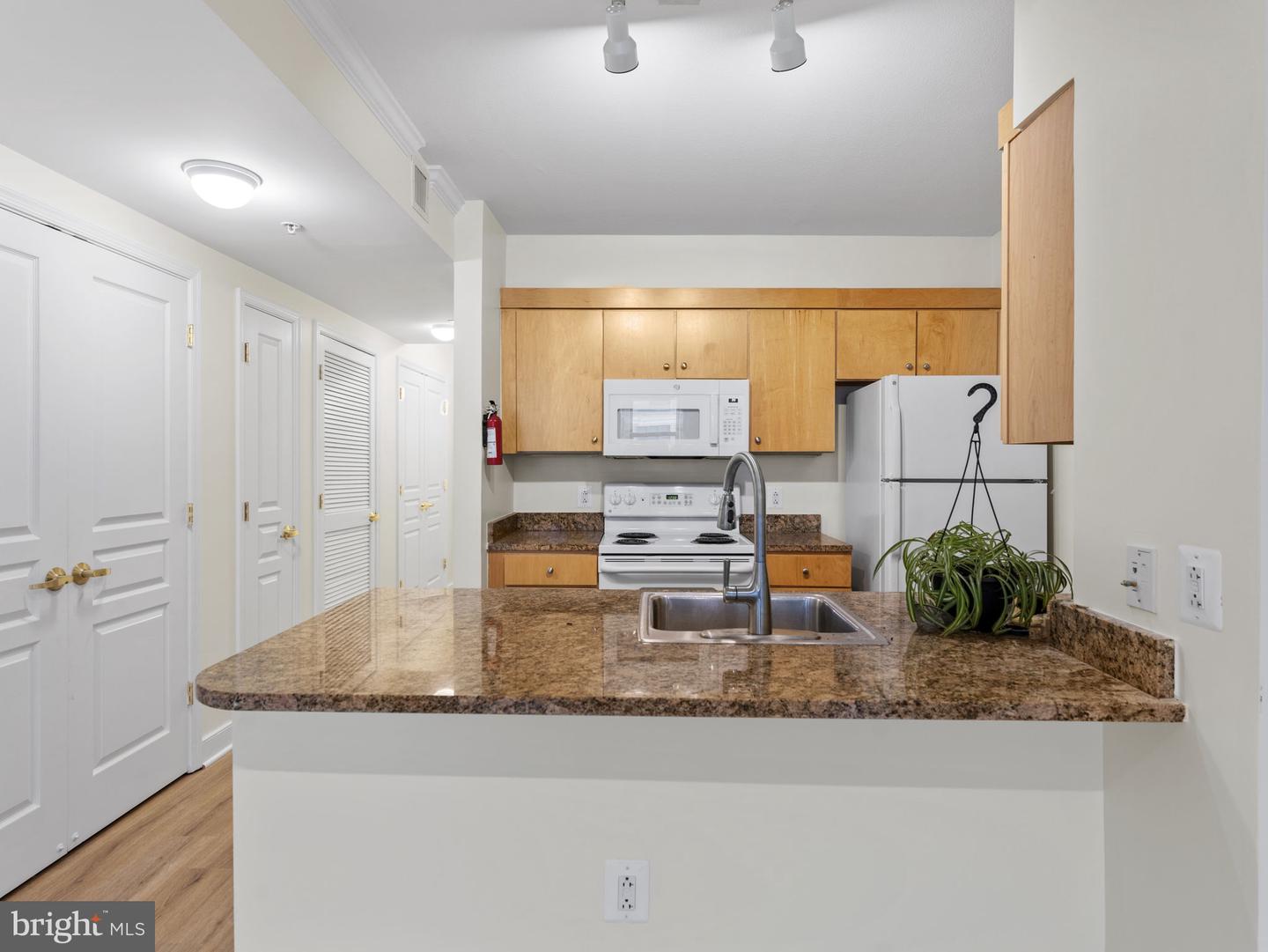 616 E E St Nw #407 Property Photo 7