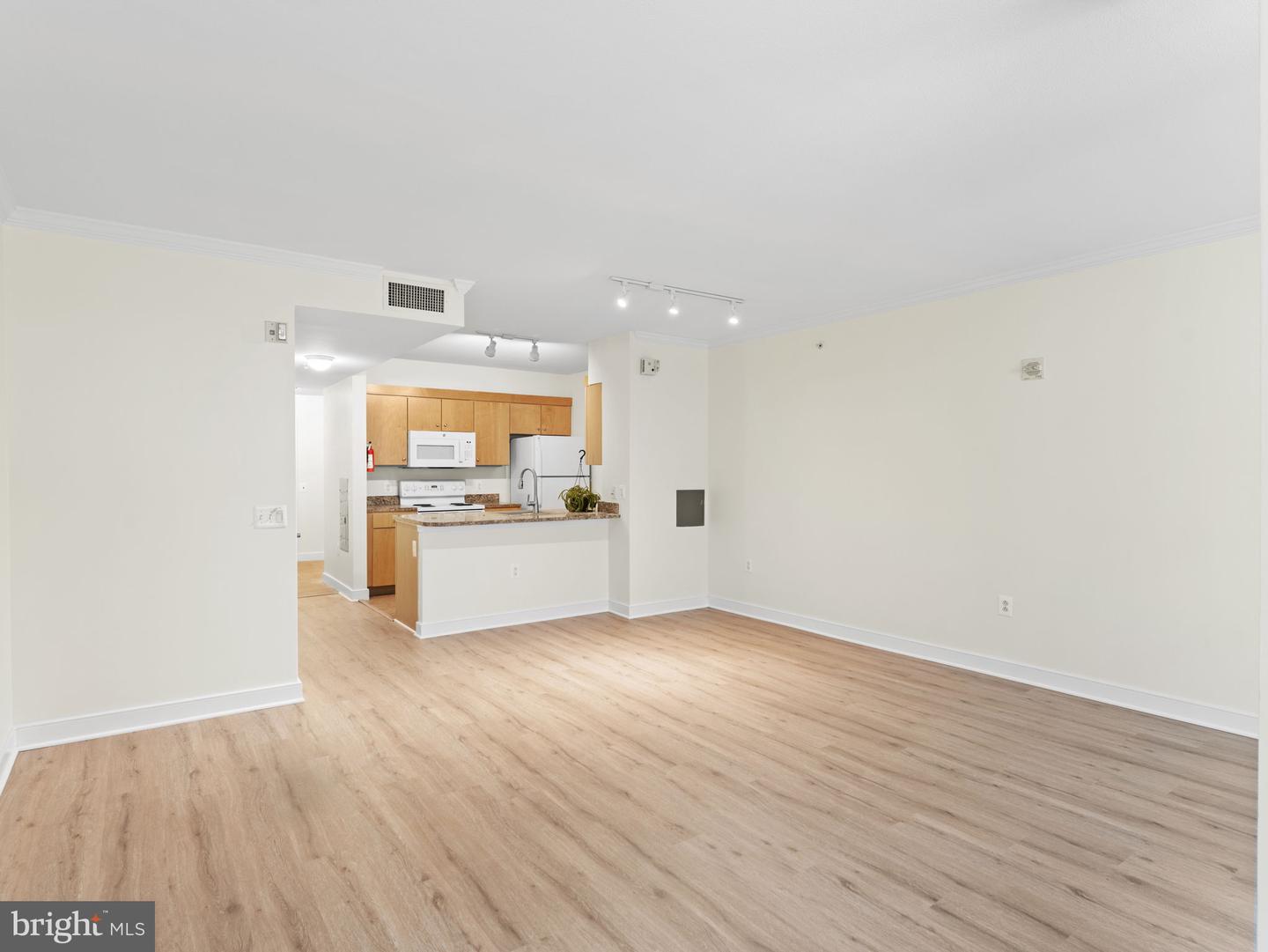 616 E E St Nw #407 Property Photo 10