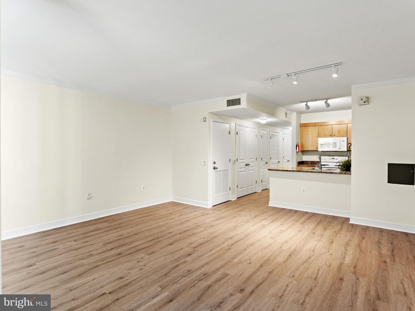 616 E E St Nw #407 Property Photo 12