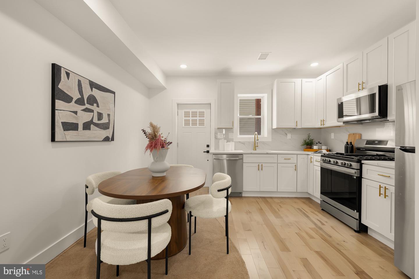 344 Elm St Nw Property Photo 10