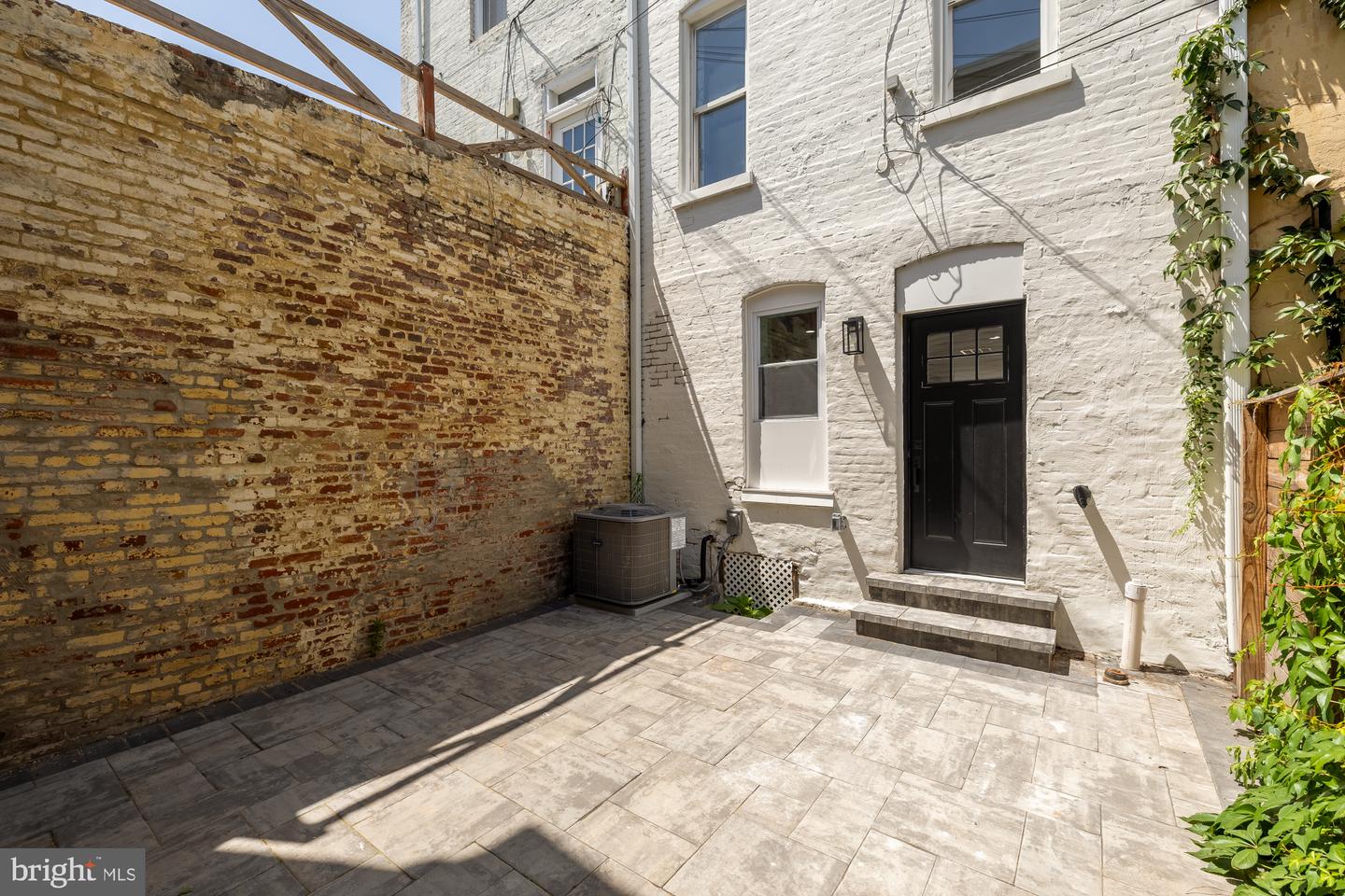 344 Elm St Nw Property Photo 34