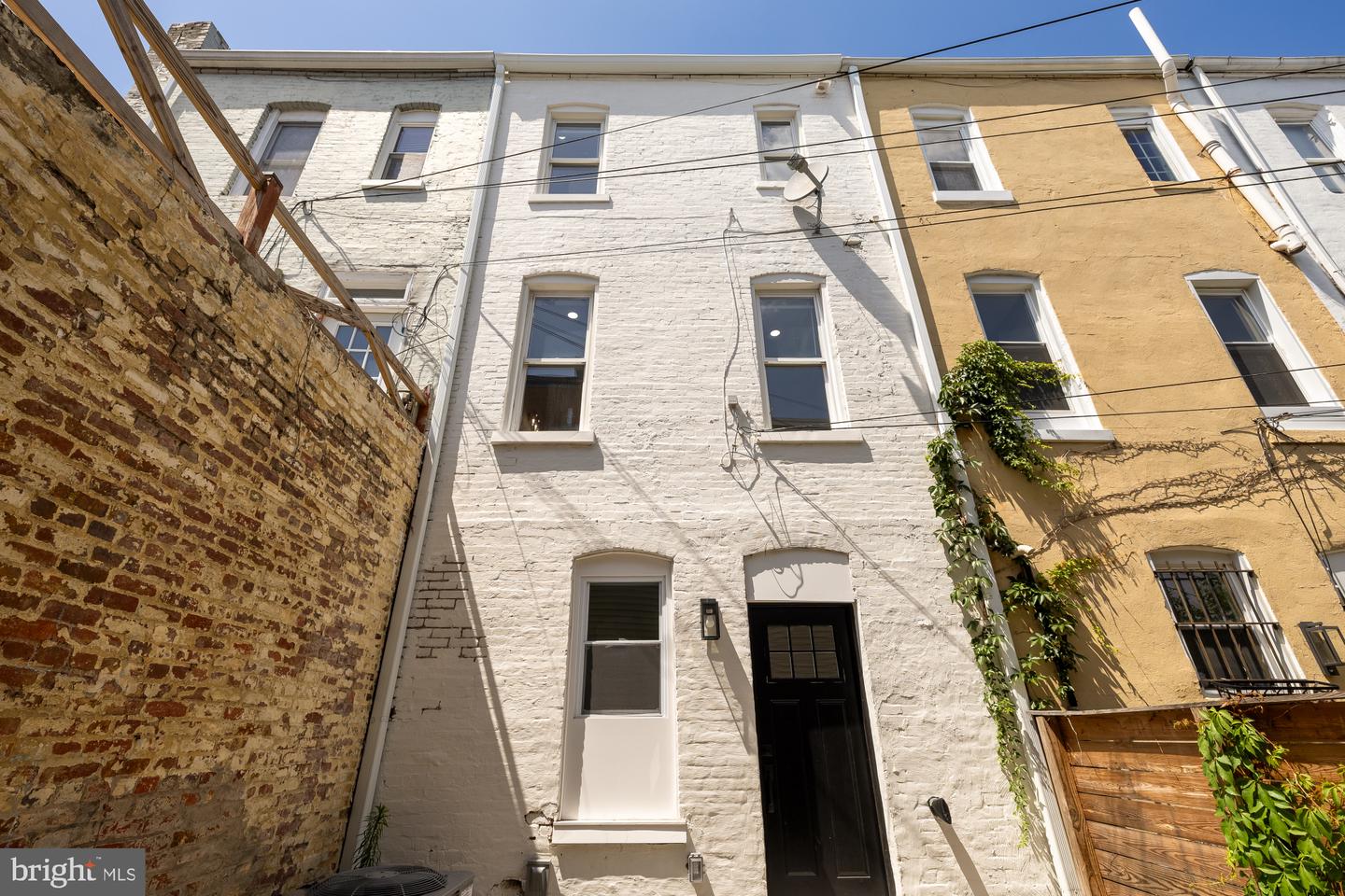 344 Elm St Nw Property Photo 35