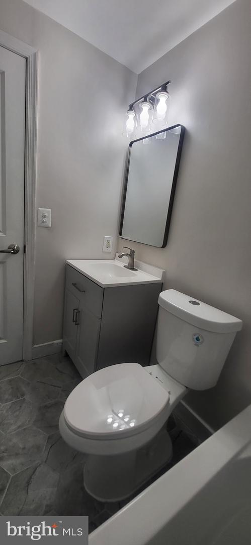 1108 Columbia Rd Nw #202 Property Photo 16
