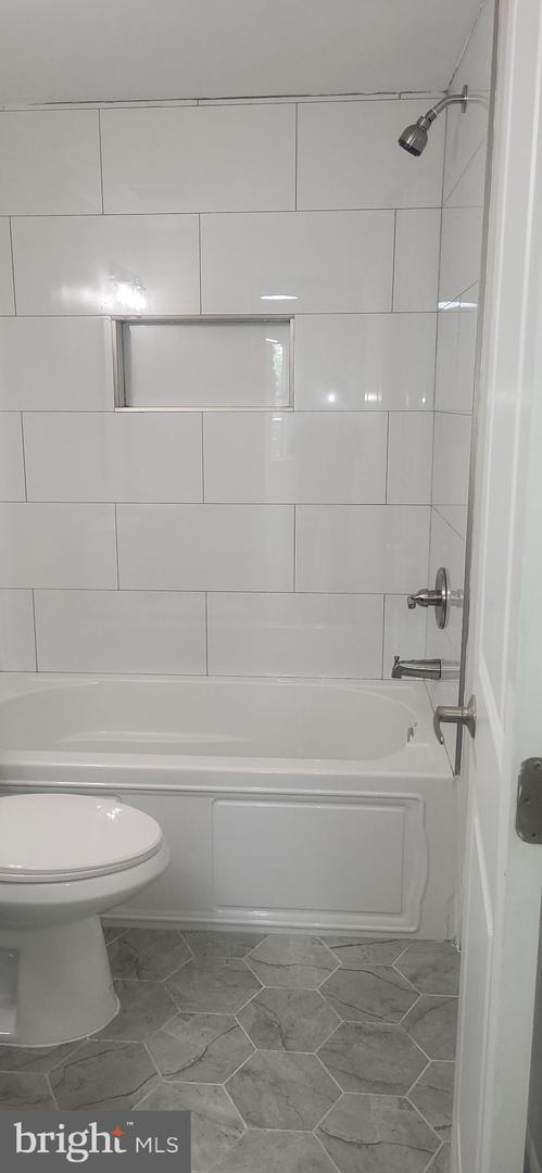1108 Columbia Rd Nw #202 Property Photo 19