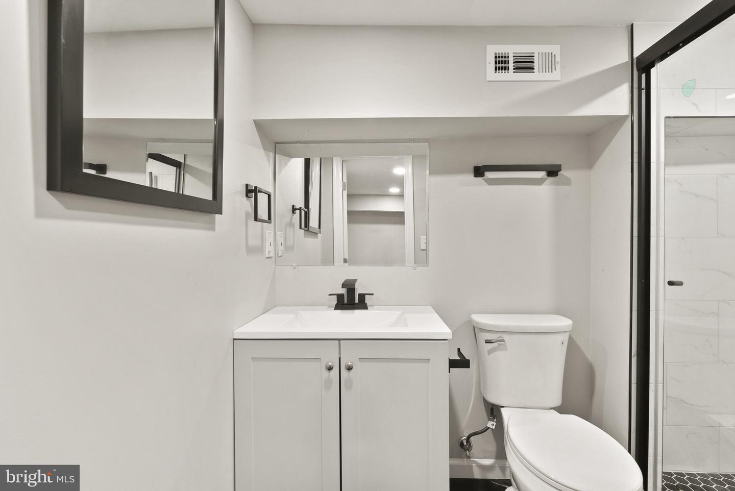 6314 7th St Nw Property Photo 56