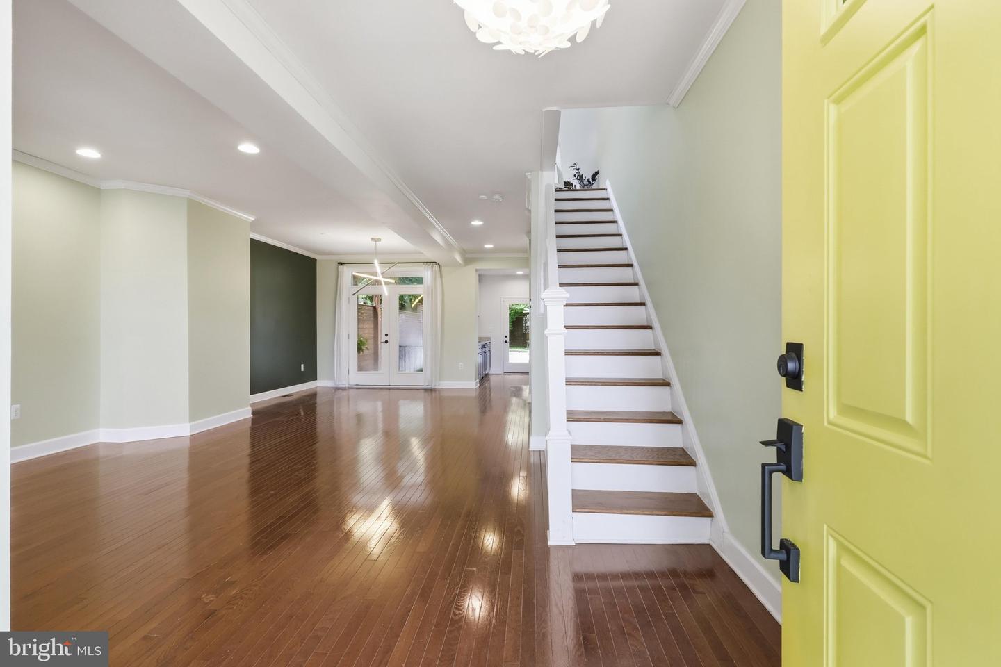 1710 3rd Ne Property Photo 6