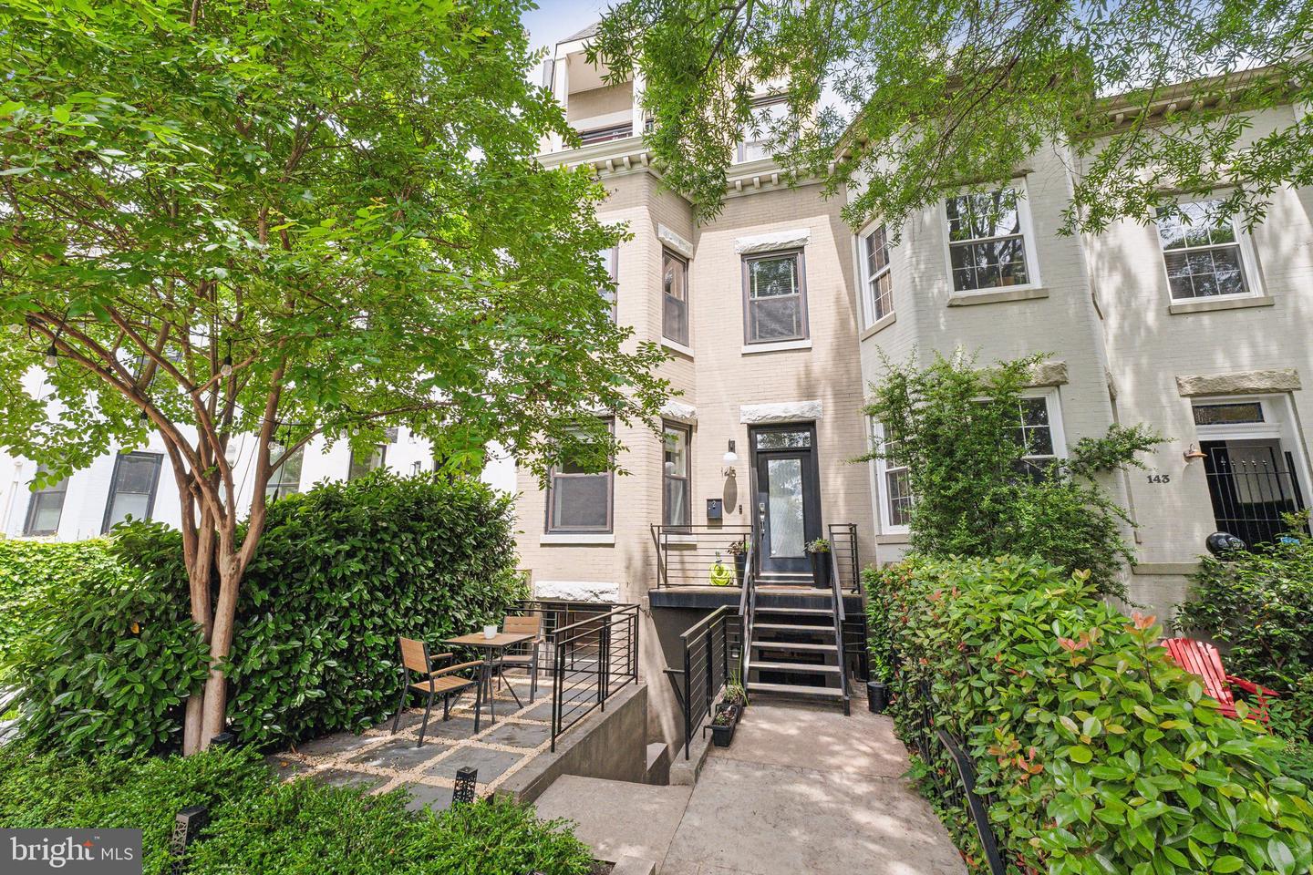 145 Adams St Nw #1 Property Photo 19