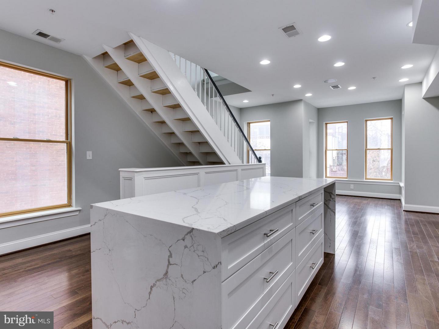 1234 Euclid St Nw #2 Property Photo 6