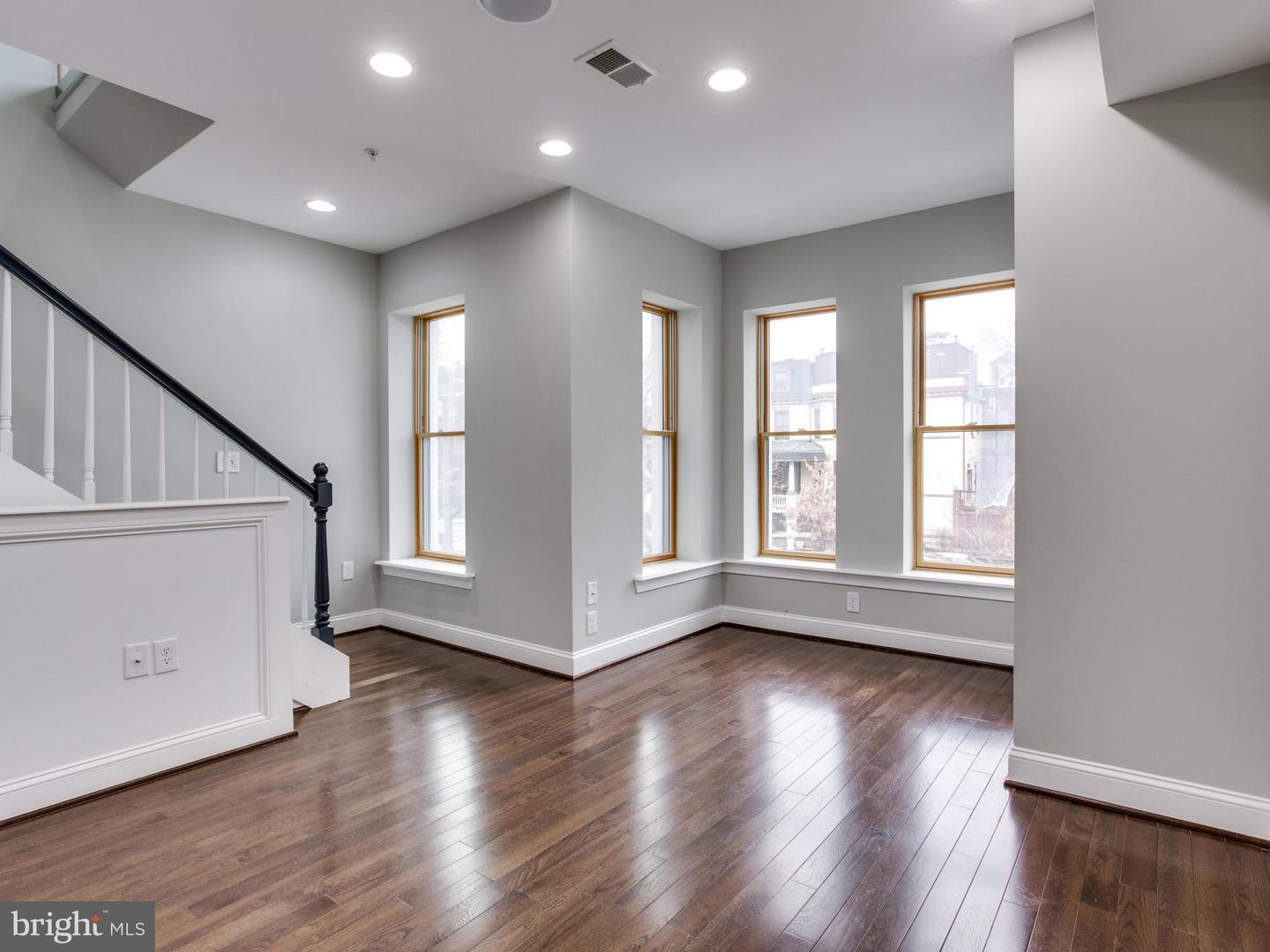 1234 Euclid St Nw #2 Property Photo 8