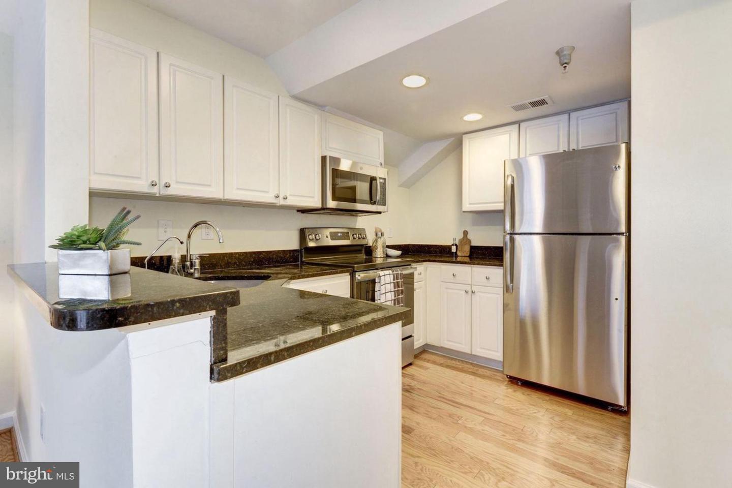 1619 R St Nw #ll1 Property Photo 8