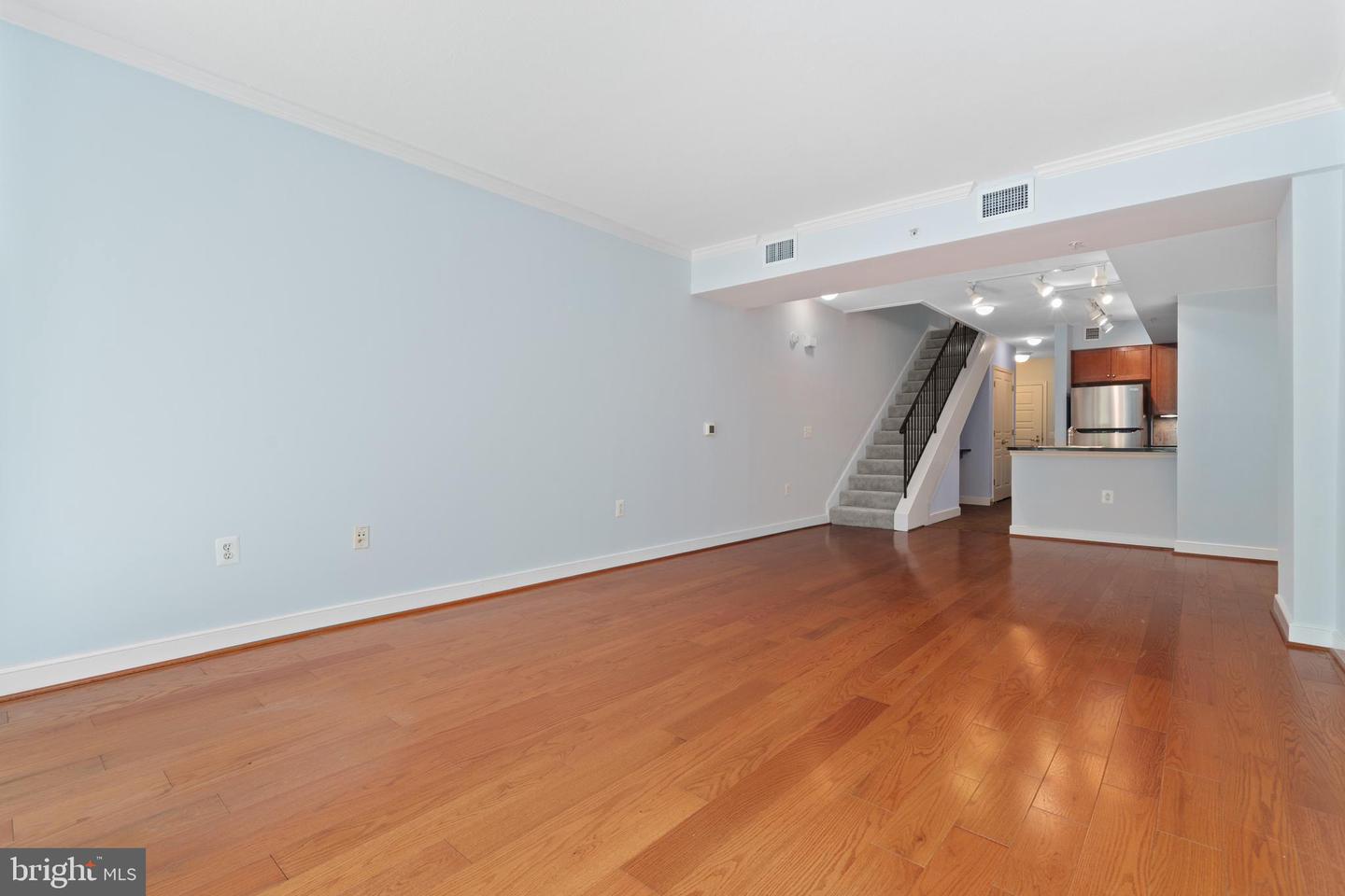 631 D St Nw #245 Property Photo 7