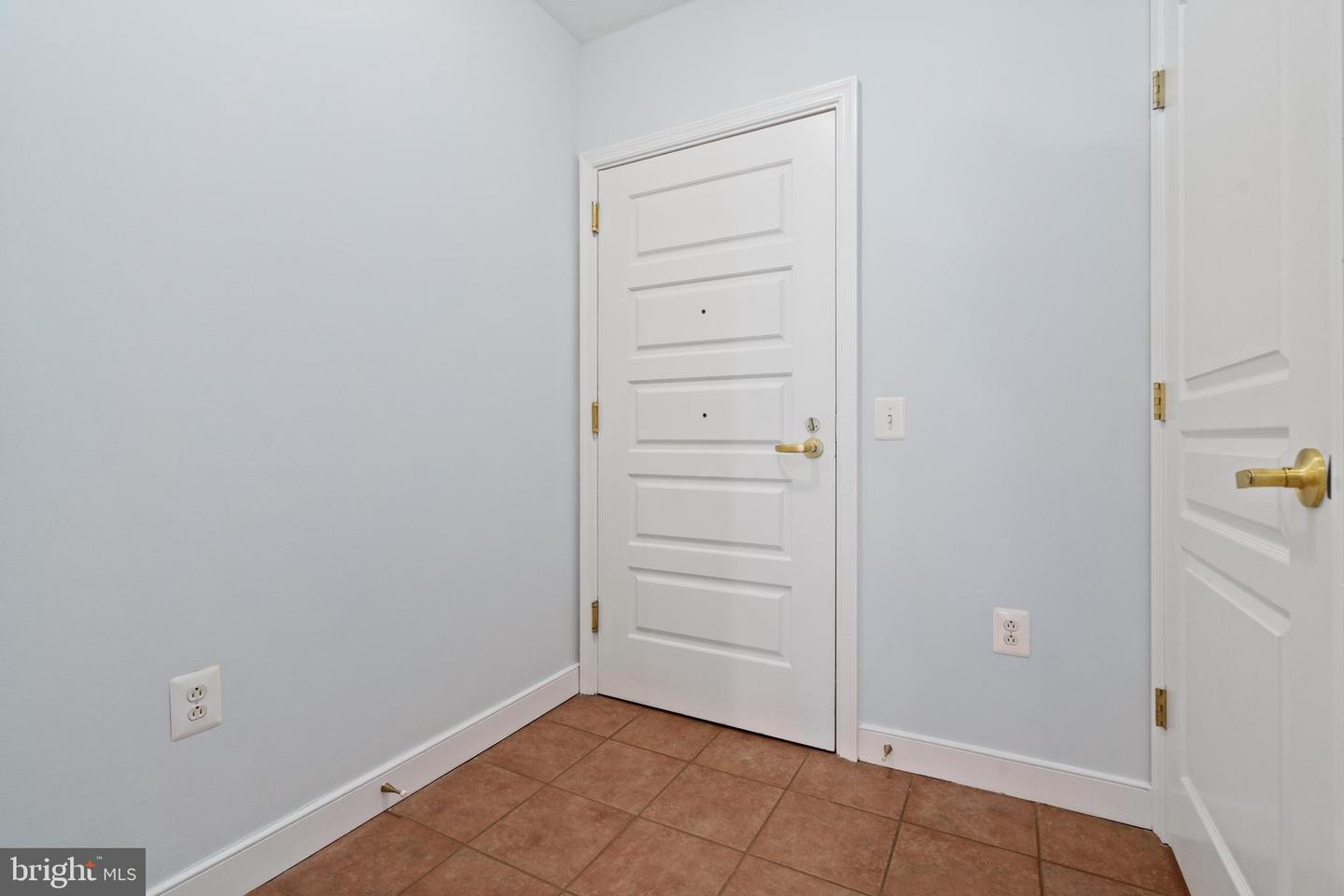 631 D St Nw #245 Property Photo 10