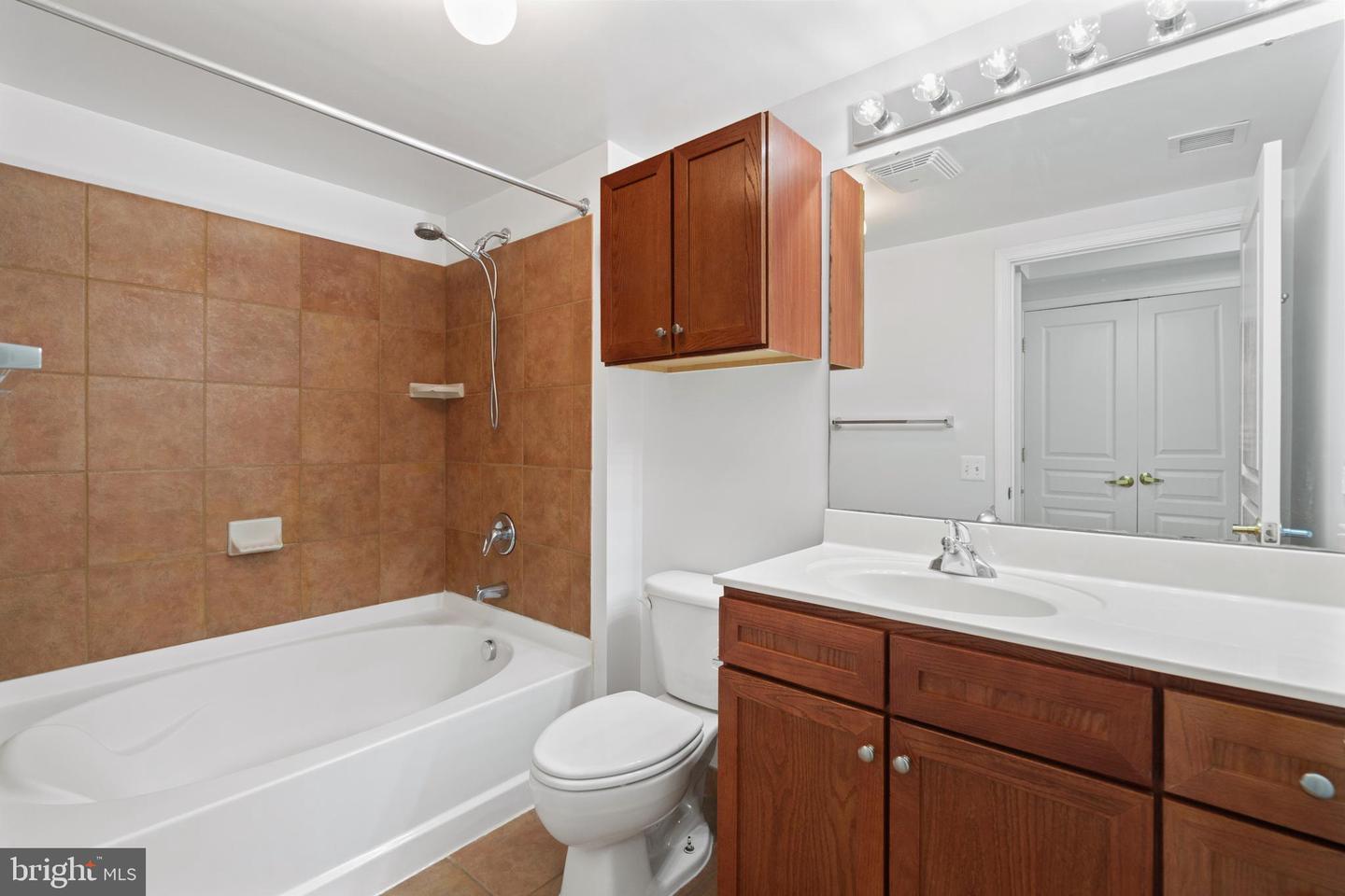 631 D St Nw #245 Property Photo 26