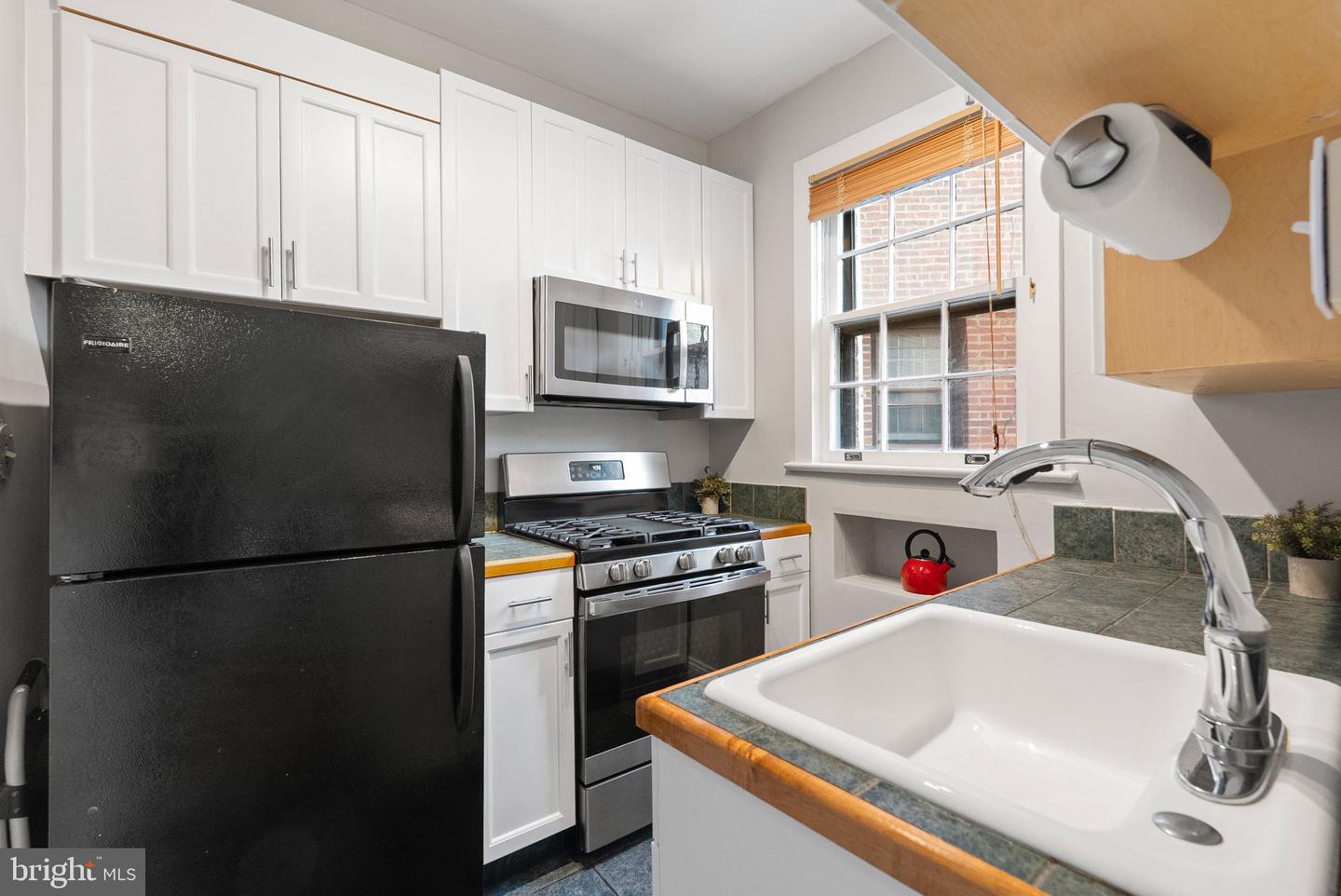 2707 Adams Mill Rd Nw #308 Property Photo 21
