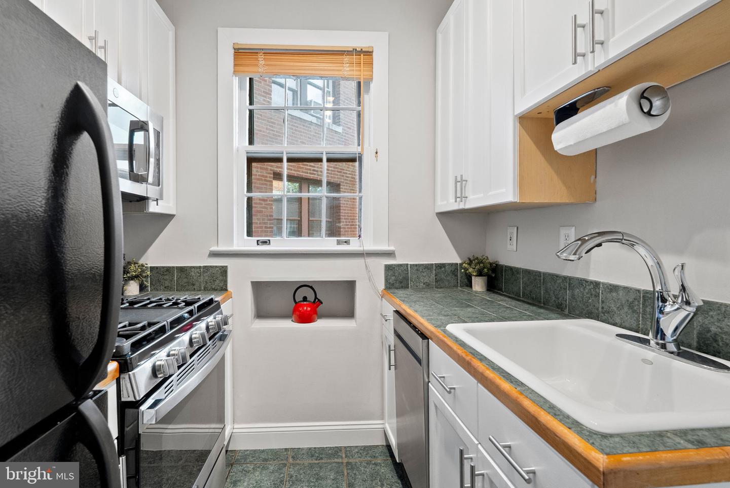 2707 Adams Mill Rd Nw #308 Property Photo 22