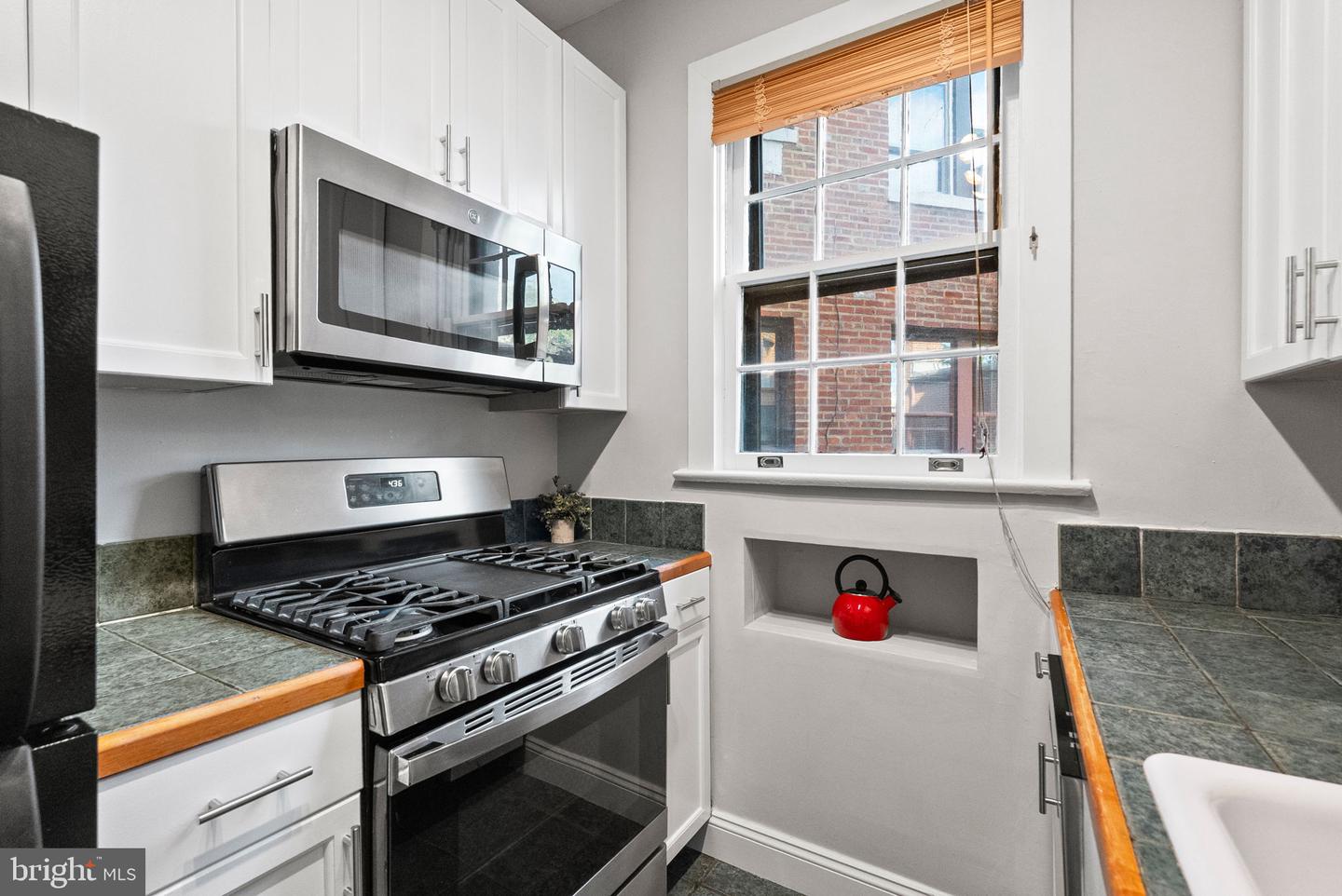 2707 Adams Mill Rd Nw #308 Property Photo 23