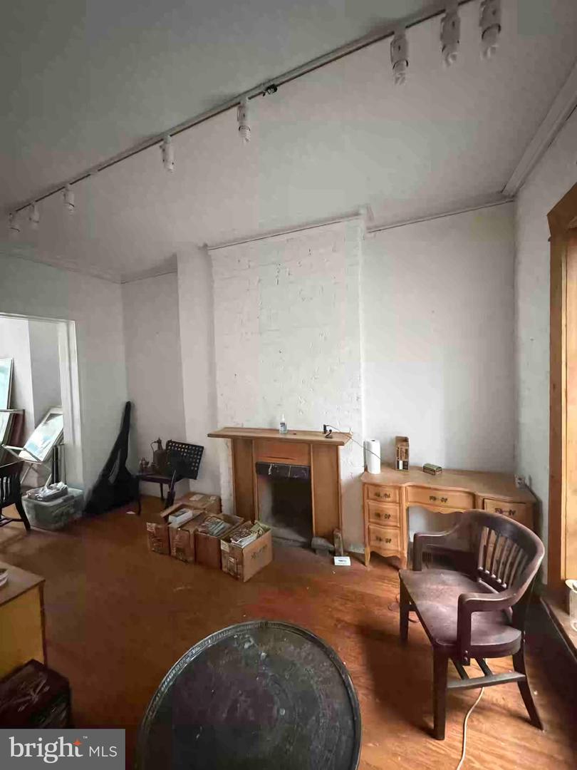 1306 9th St Nw Property Photo 8