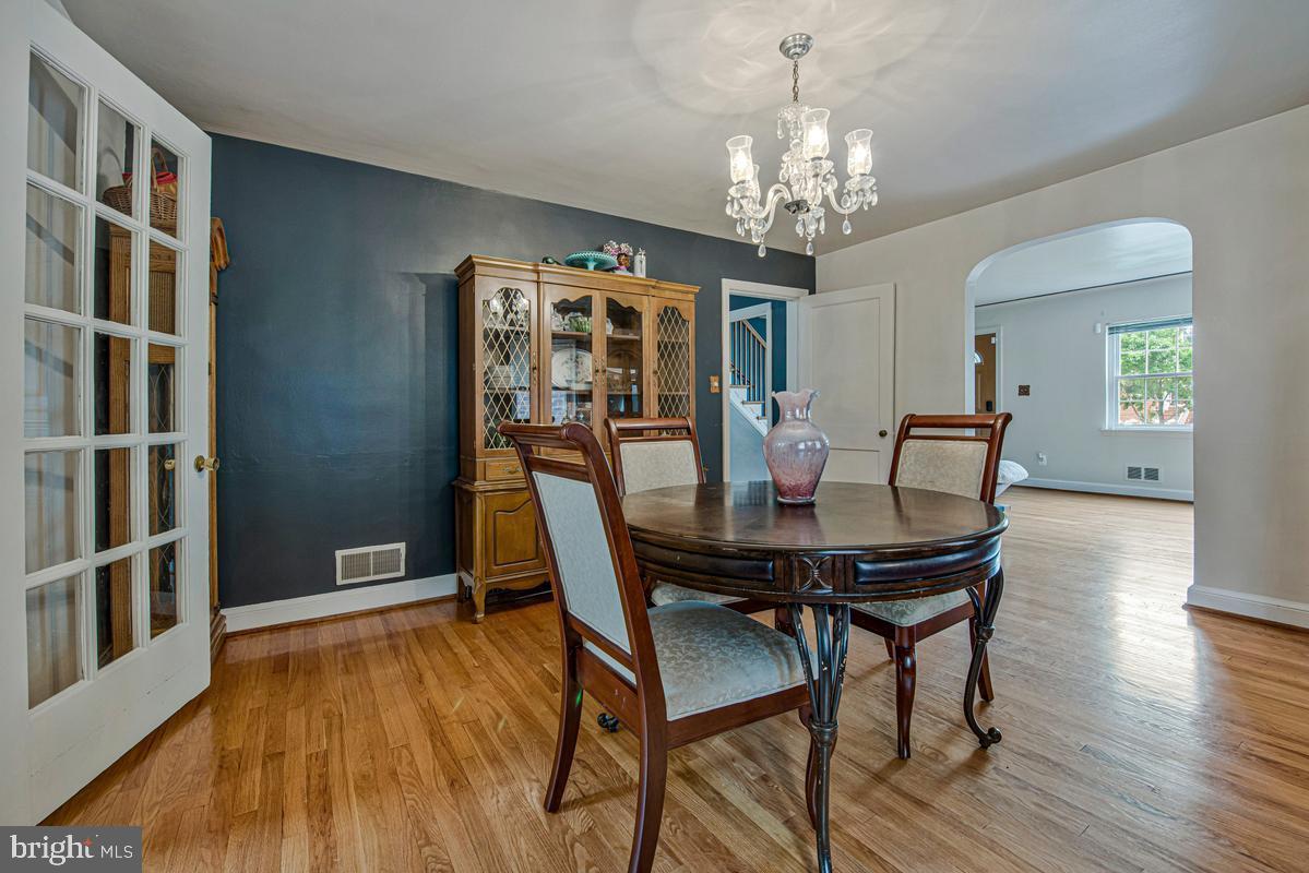 6015 3rd St Ne Property Photo 11