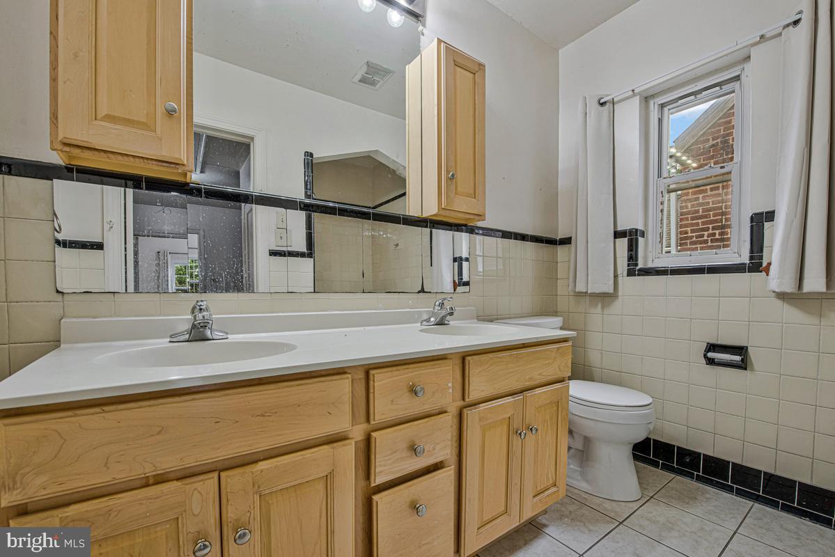 6015 3rd St Ne Property Photo 25