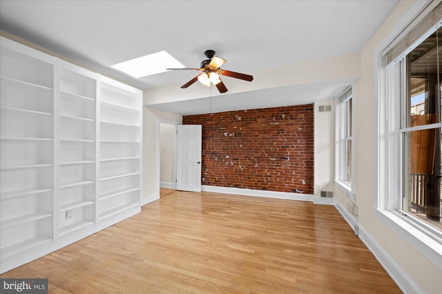 1768 Willard St Nw Property Photo 8